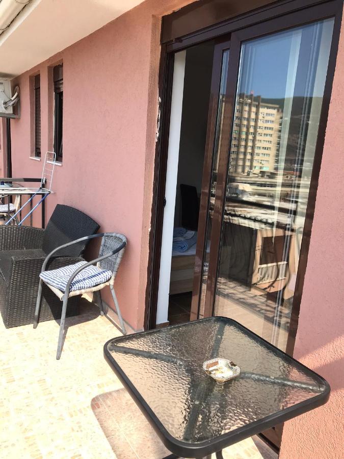Appartement Julija 1 à Igalo Extérieur photo