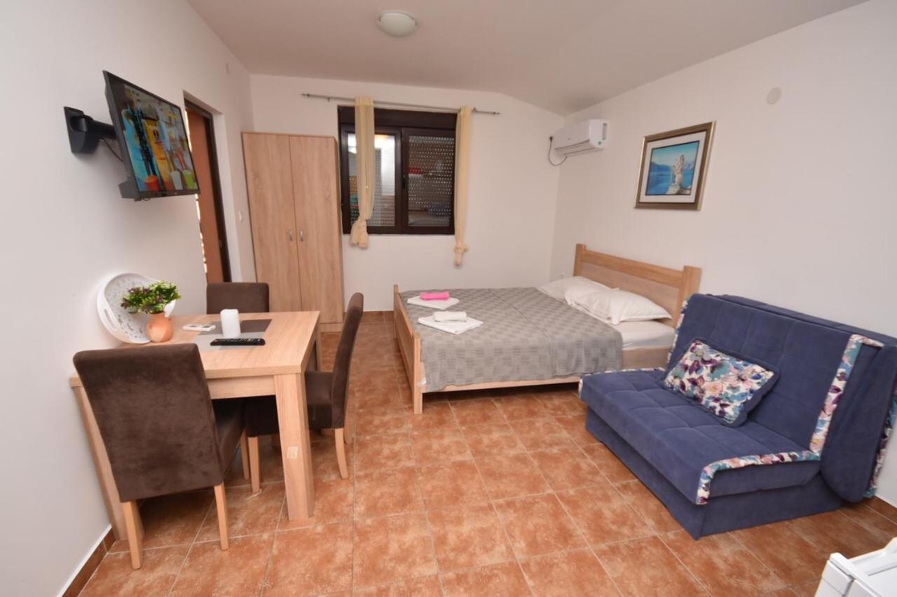 Appartement Julija 1 à Igalo Extérieur photo